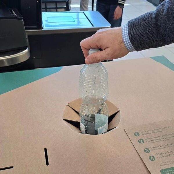 Mondi and Biedronka drive circular packaging in Poland with Recyklobox