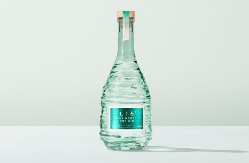 L16 Far North Dry Gin Is Where the Great Barrier Reef Meets the Bottle