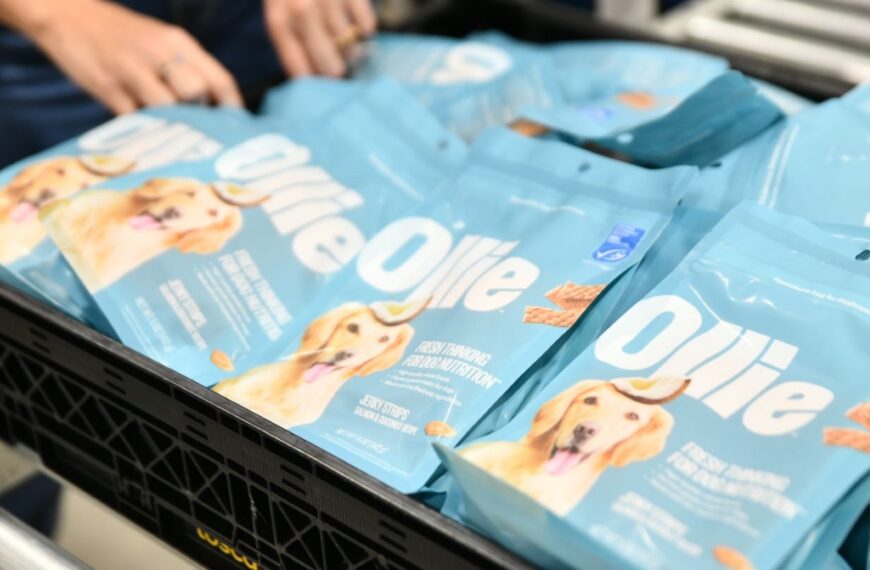 Ollie and Tosca team up for reusable pet food packaging