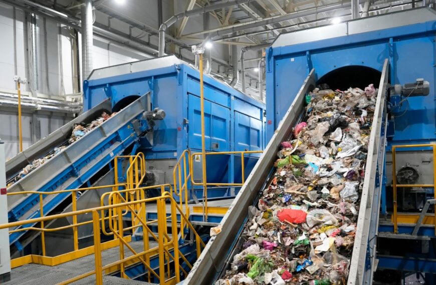 Amcor in talks to offload waste management unit