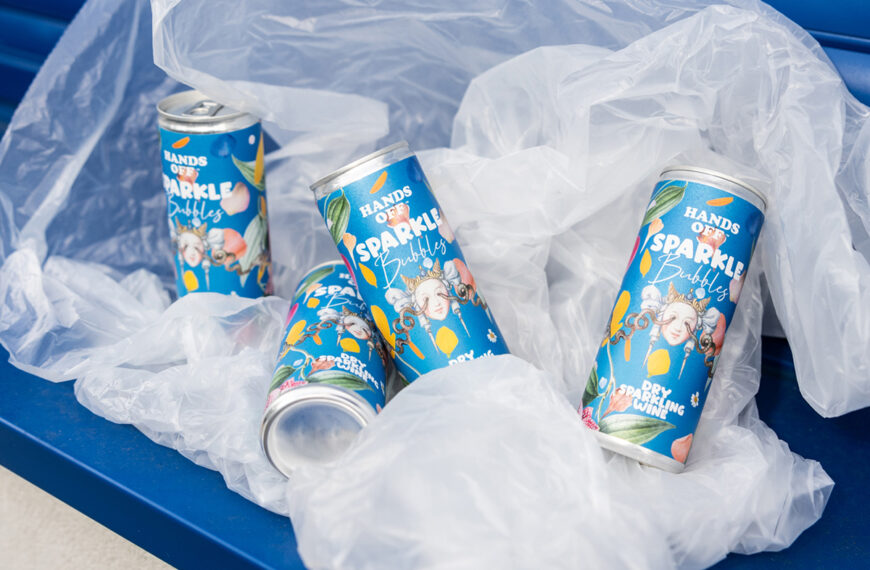 Sparkle Bubbles’ Canned Wine Goes Baroque