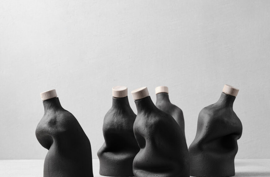 Midva Vidva Onadva’s Bottle Is a Piece of Sculptural Art