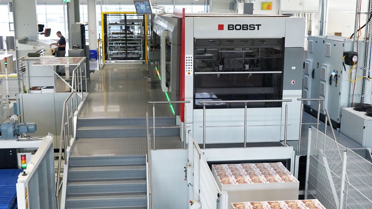 Leopold tests BOBST die-cutter at plant in Marbach, Germany